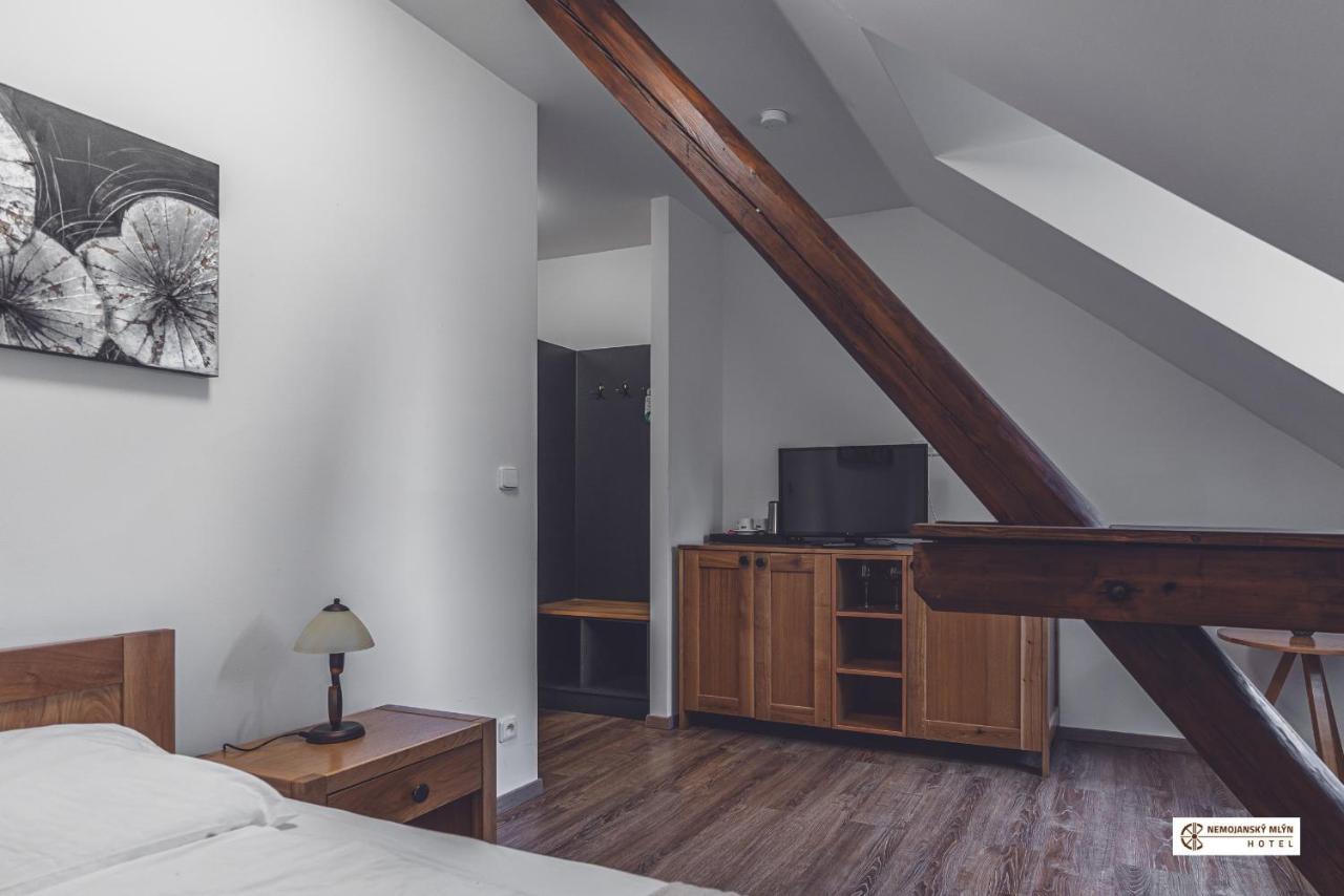 Hotel Nemojansky Mlyn Nemojany Экстерьер фото