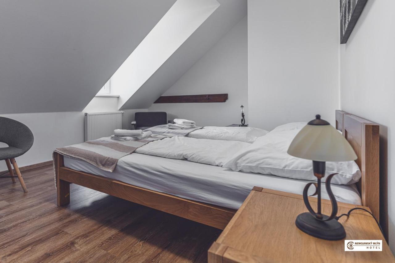 Hotel Nemojansky Mlyn Nemojany Экстерьер фото