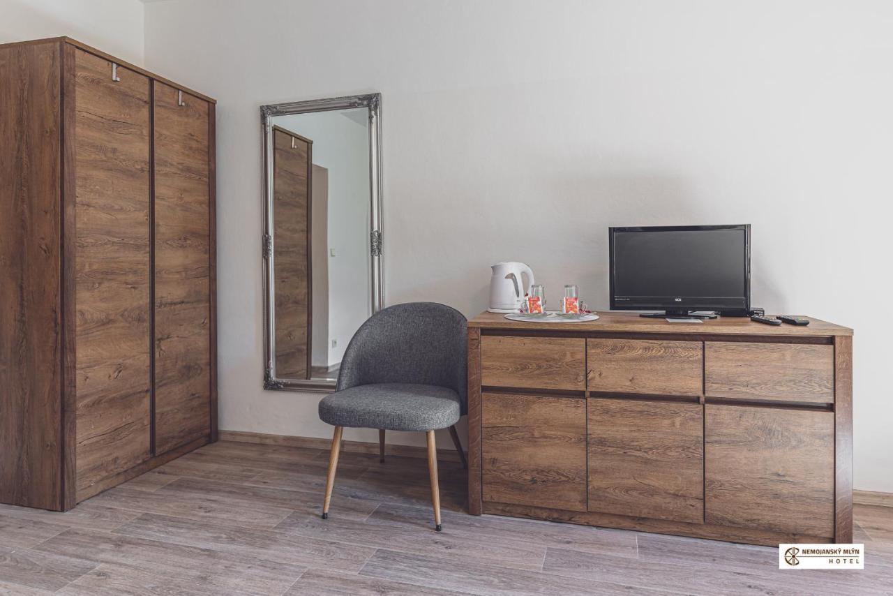 Hotel Nemojansky Mlyn Nemojany Экстерьер фото
